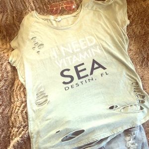 🚨Short Sleeve T-shirt Sz XL🚨